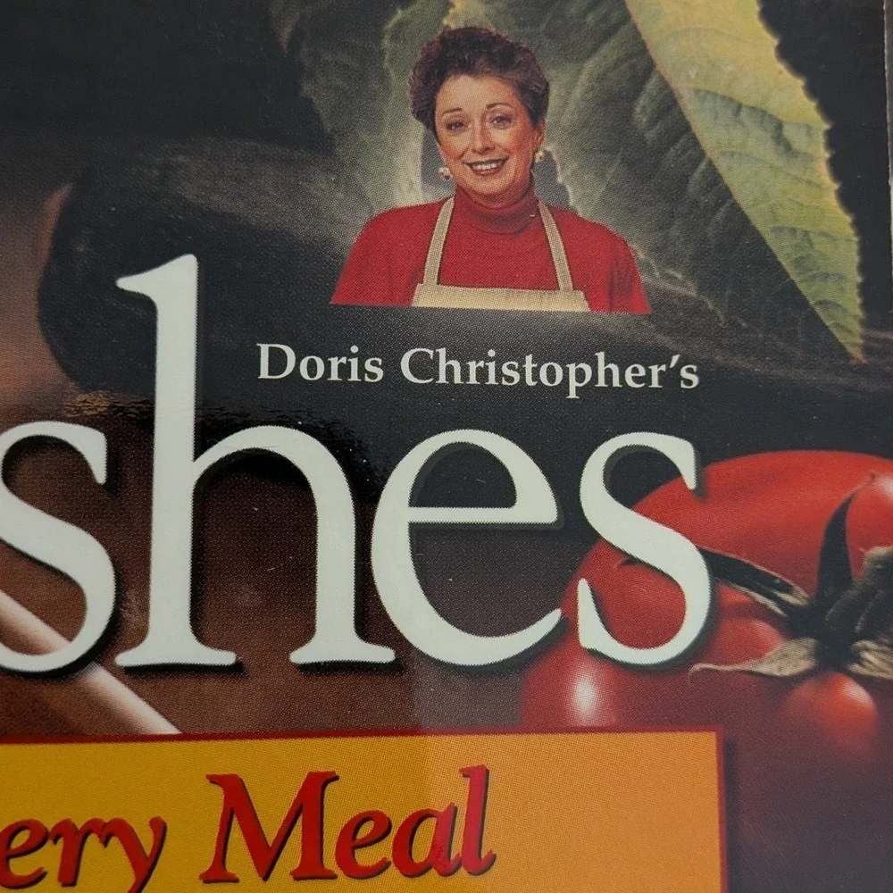 The Pampered Chef Main Dishes Cookbook Doris Christopher Spiral Bound 2000‎ Vtg
